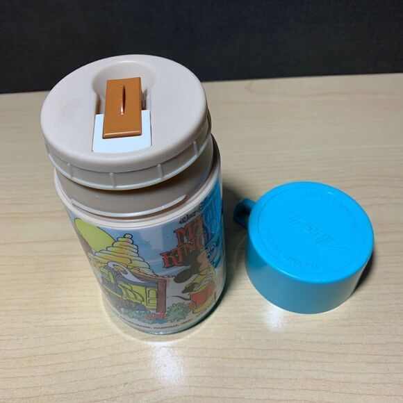 VTG Aladdin Magic Kingdom Thermos - Picture 6 of 9